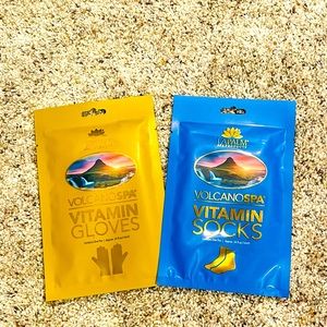 Volcano Spa vitamin socks and gloves